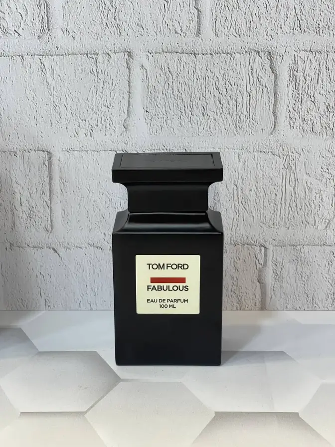 ادکلن تام فورد فاکینگ فابولوس هاردباکسTOM FORD - F**king Fabulous
