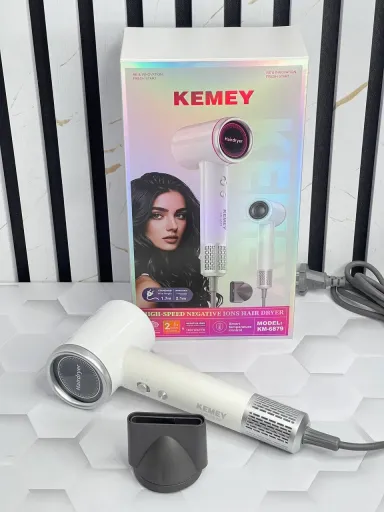 سشوار حرفه ای 1600 وات کیمی مدل Kemey KM-6879