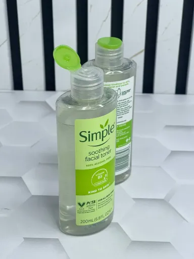 تونر صورت انواع پوست سیمپل Simple حجم 200 میلی لیتر