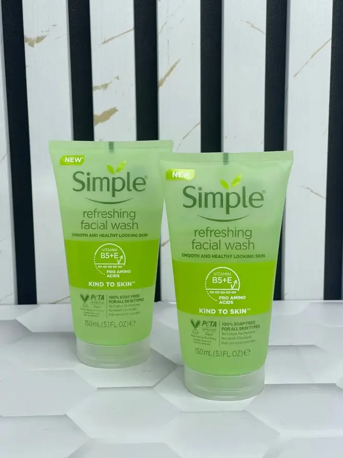 ژل شستشوی صورت سیمپل Simple Refreshing Facial