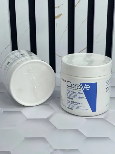 کرم آبرسان و مرطوب کننده پوست خشک و خیلی خشک سراوی CeraVe