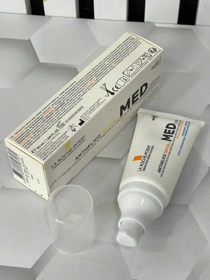 کرم ضد آفتاب ترمیم کننده Anthelios 100KA Med لاروش پوزای