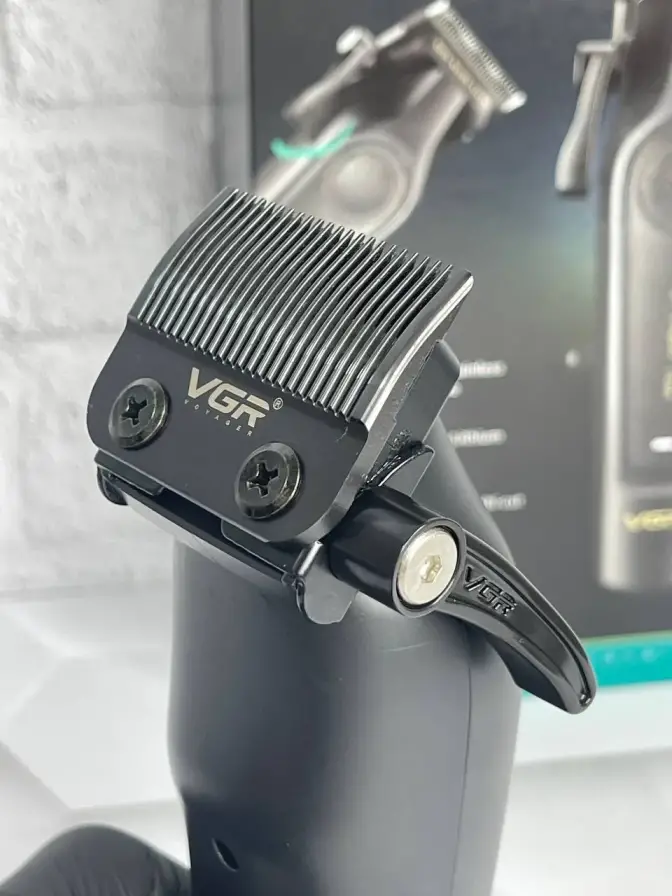 ماشین اصلاح موی سر و صورت وی جی آر مدل VGR V-197