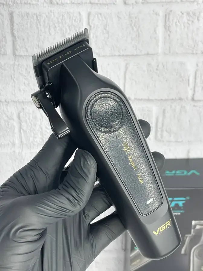 ماشین اصلاح موی سر و صورت وی جی آر مدل VGR V-197