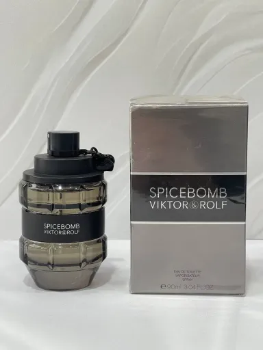 ادکلن ویکتور اند رولف اسپایس بمب Viktor Rolf Spice Bomb