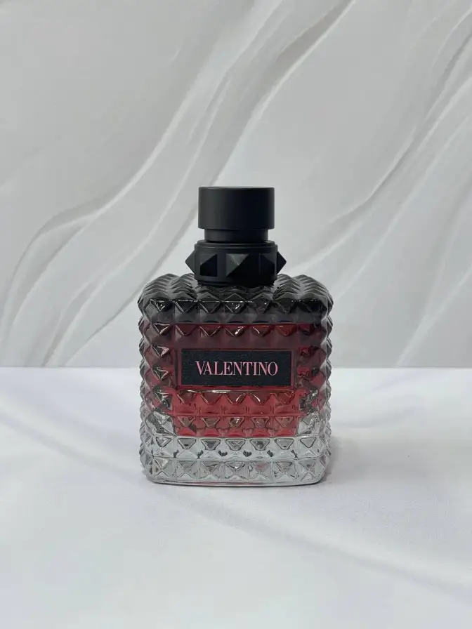 ادکلن والنتینو اومو بورن این روما اینتنسValentino Uomo Born In Roma Intense