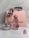 پک کامل عطر ادکلن جورجینا رودریگز سنس لاورن صورتی حجم 75 میل + پودر بدن + کیف Laverne Sense Georgina Gift Set For Women
