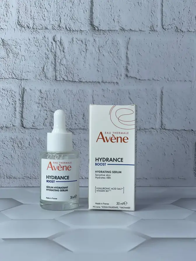 سرم آبرسان هیدرانس اون Avene