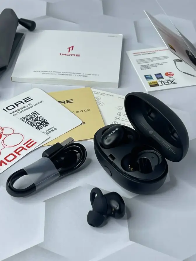 هدفون بی سیم بلوتوثی وان مور E1026BT- I Stylish True Wireless