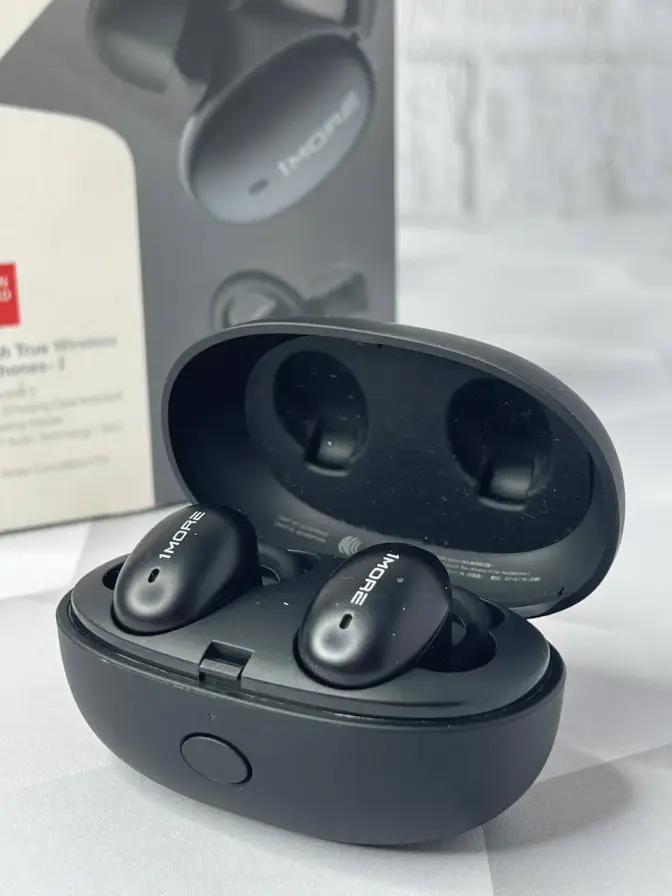 هدفون بی سیم بلوتوثی وان مور E1026BT- I Stylish True Wireless