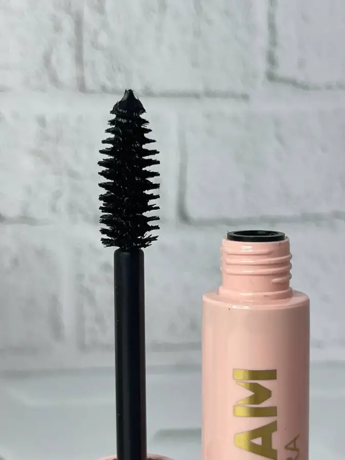 ریمل حجم دهنده ضدآب ماسکارا شیگلم Sheglam