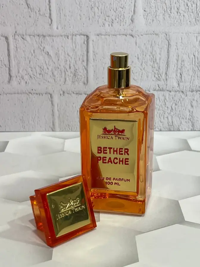 ادکلن تام فورد بیتر پیچ جسیکاتواینJessica Twain Tom Ford Bitter Peach