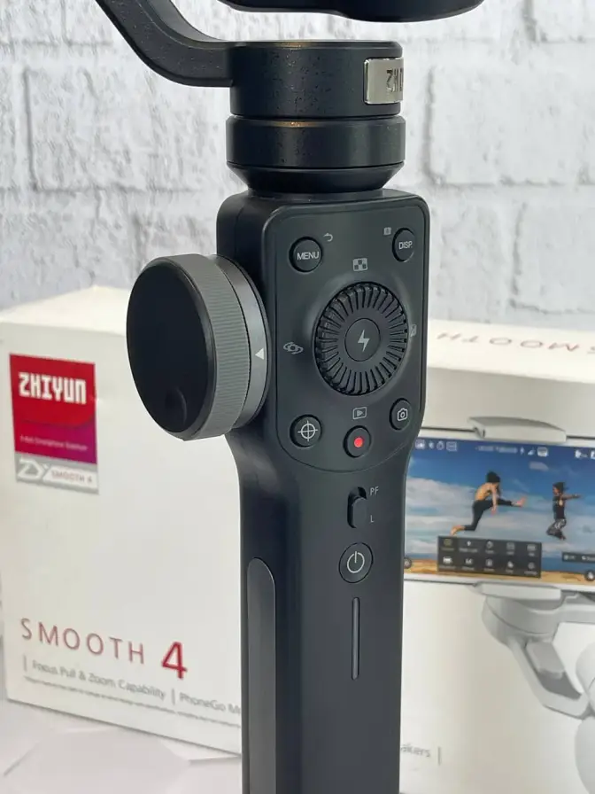 مونوپاد و لرزشگیرسه محوره zhiyun smooth 4 Mobile monopod