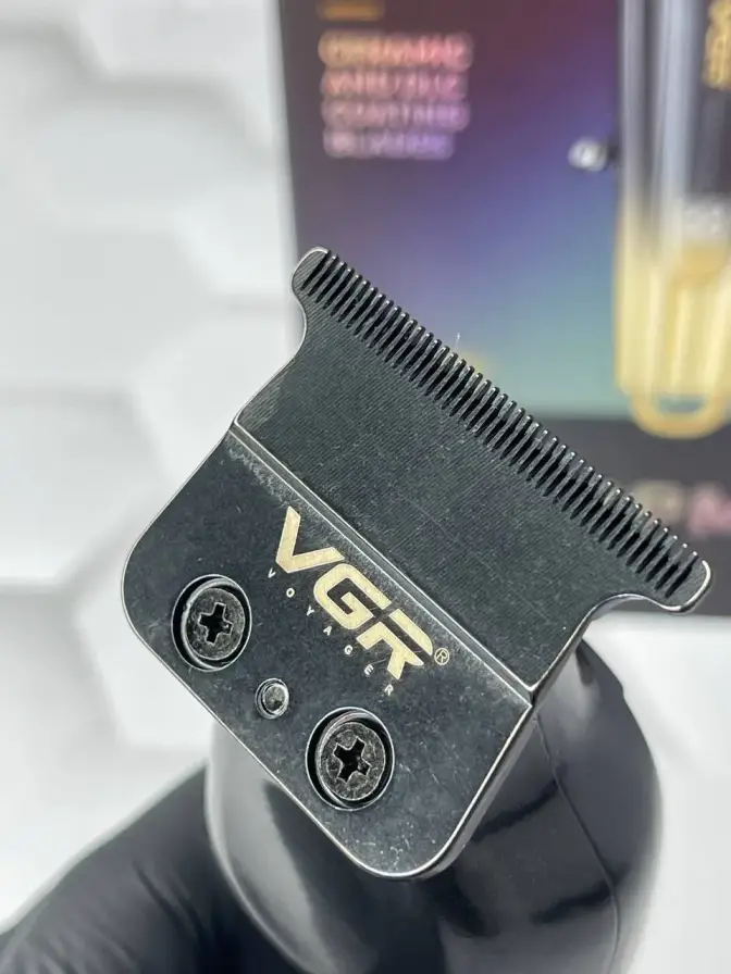 ماشین اصلاح خط زن وی جی آر مدل VGR V-935