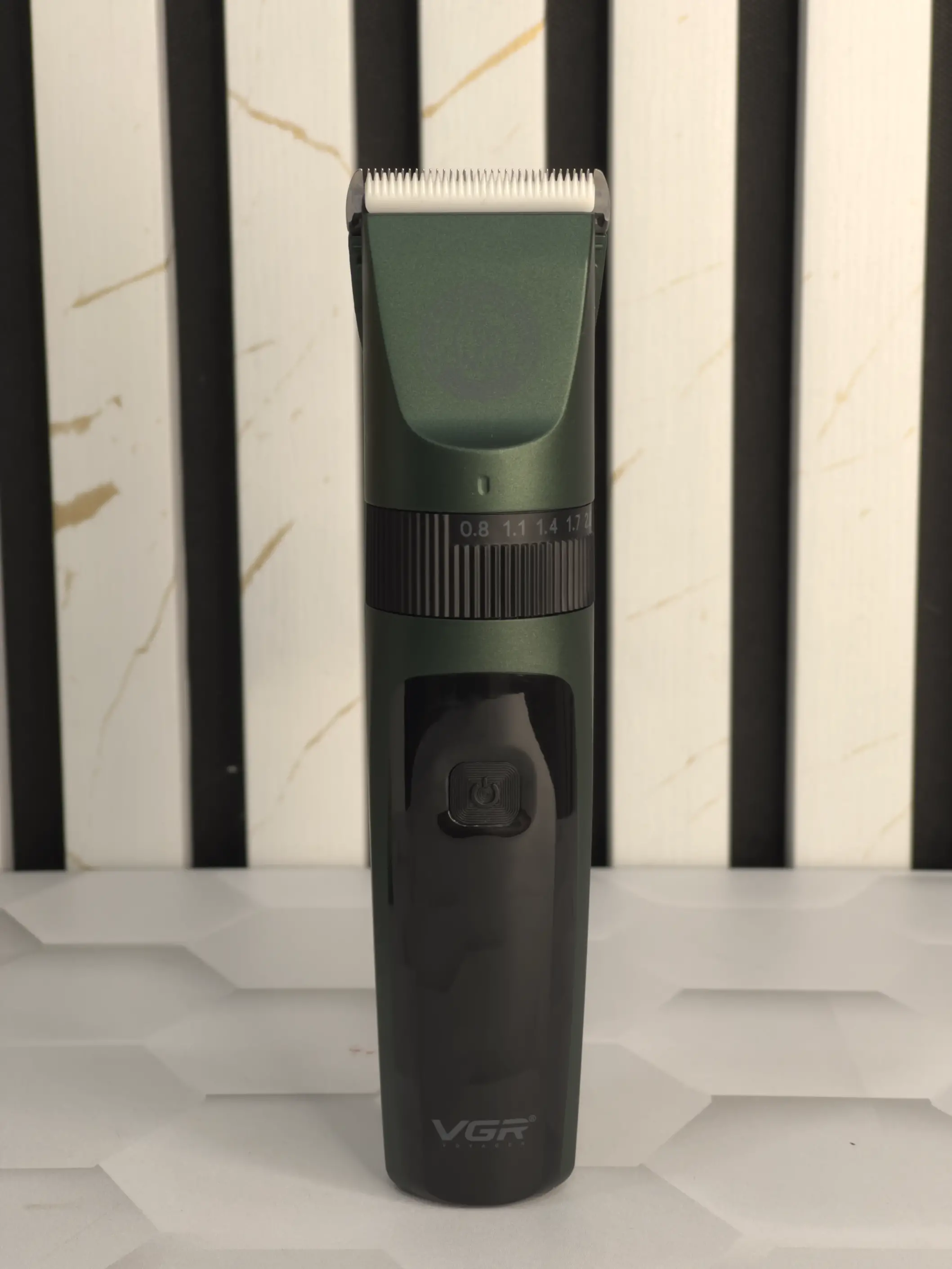 ماشین اصلاح موی حیوانات وی جی آر مدل VGR V-240