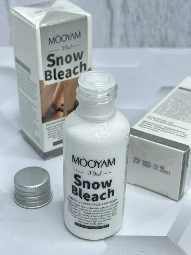 کرم سفید کننده بدن و بیکینی Snow Bleach برند MOOYAM
